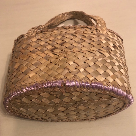 Vintage Bahamas Purse (So Cute) Great Condition (Light Staining On Interior) - Picture 2 of 4